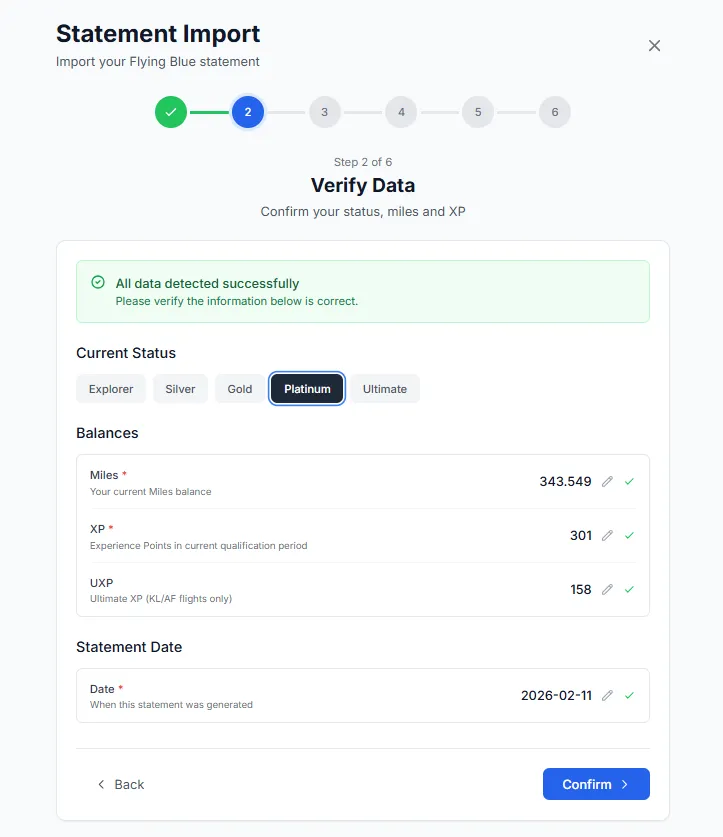 SkyStatus import wizard stap 2 Verify Data met geextraheerde headerinformatie - Platinum status, 343.549 miles saldo, 301 XP en 158 UXP gedetecteerd uit de PDF